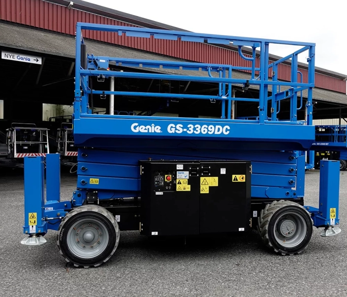genie-gs-3369dc-batteridreven-terrenglift-transportstilling