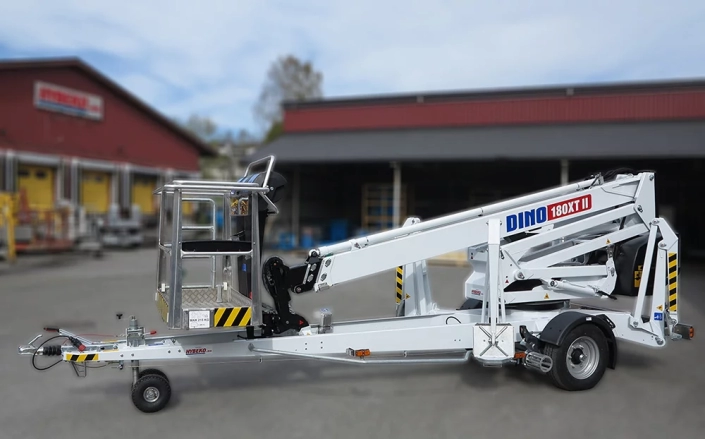 Dino-180xt-2-tilhengermontert-lift