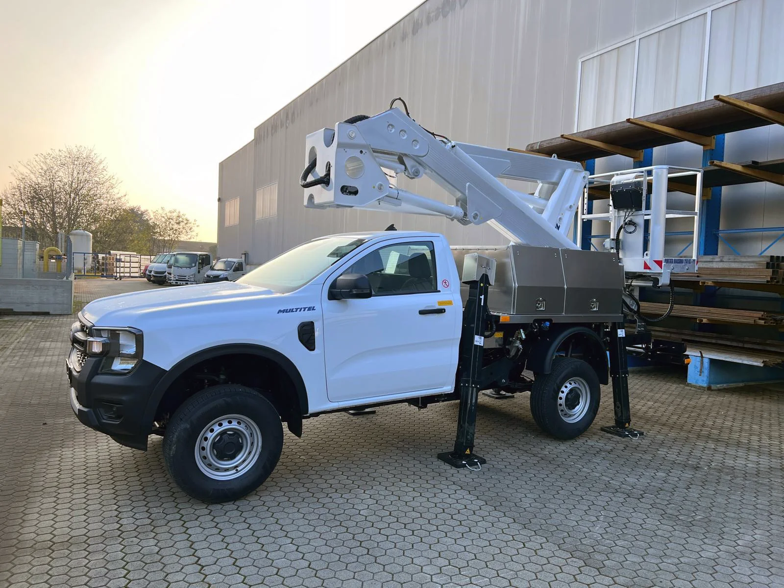 Ford Ranger 4×4 pick-up med teleskopbomlift