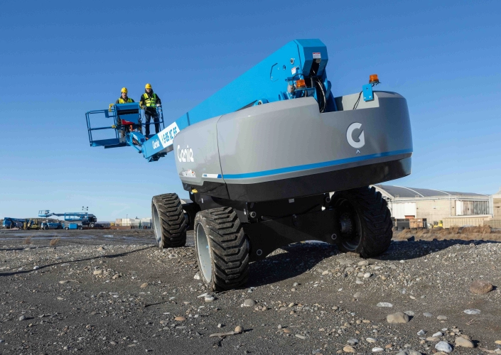 Genie S-85XC FE kjøring i krevende terreng